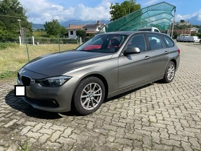BMW 318 Serie 3  Touring 318d Touring  Advantage auto