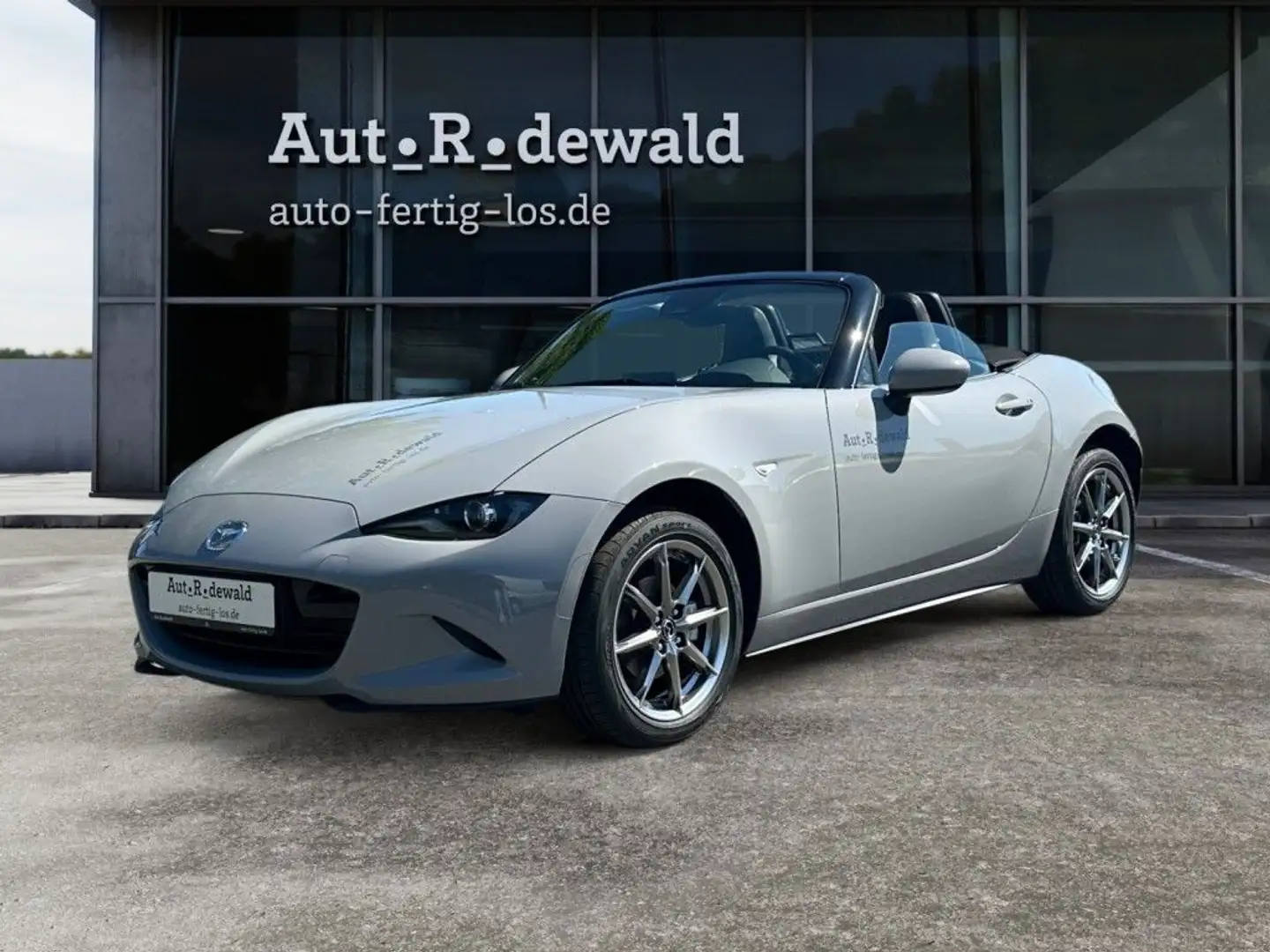 Mazda MX-5 ST SKYACTIV-G 1.5 Exclusive-Line Grau - 1
