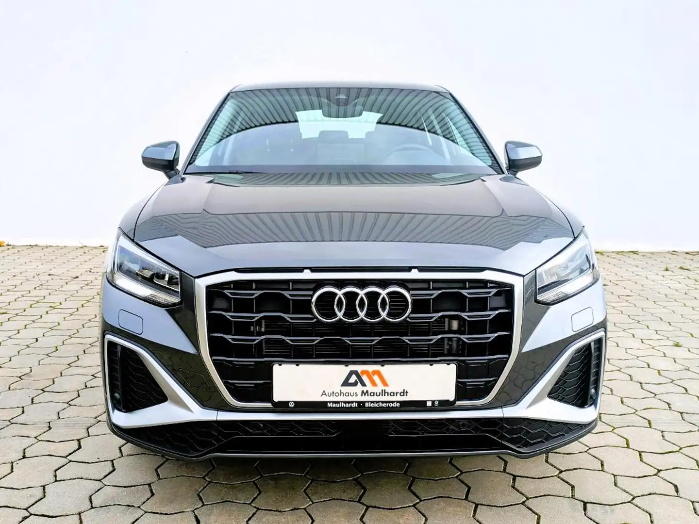 Audi Q2 S line 35 TFSI, S-tronic,Navi,Kamera,LED Gris - 2