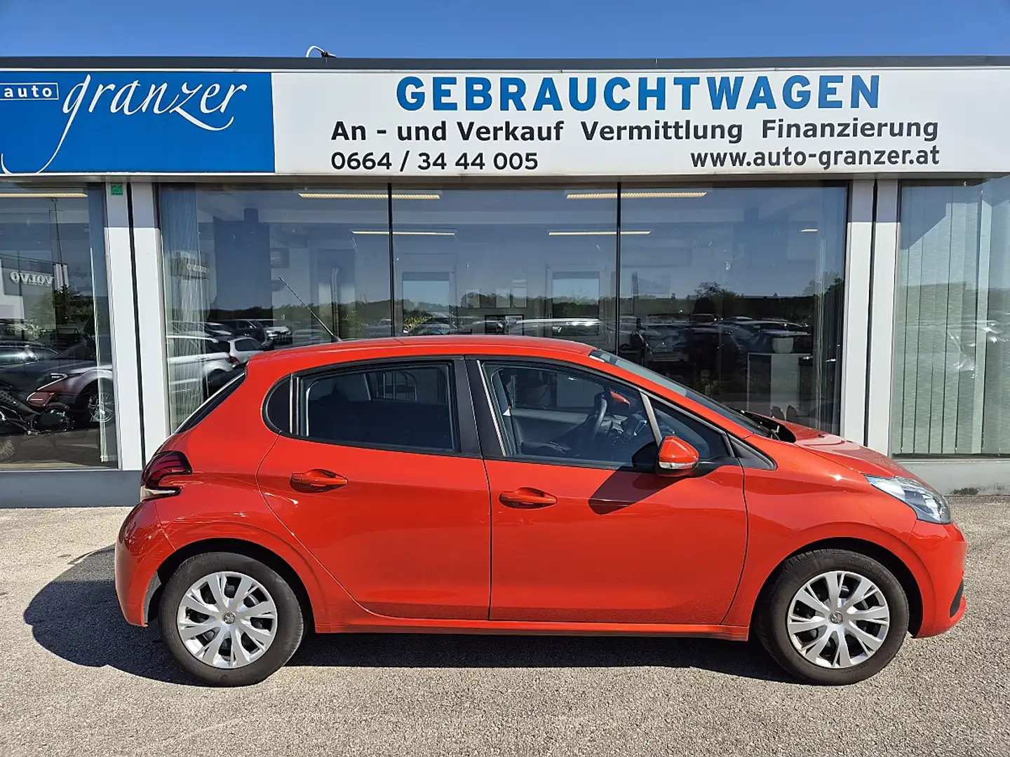 Peugeot 208 Active 1,2 PureTech 82 Orange - 1