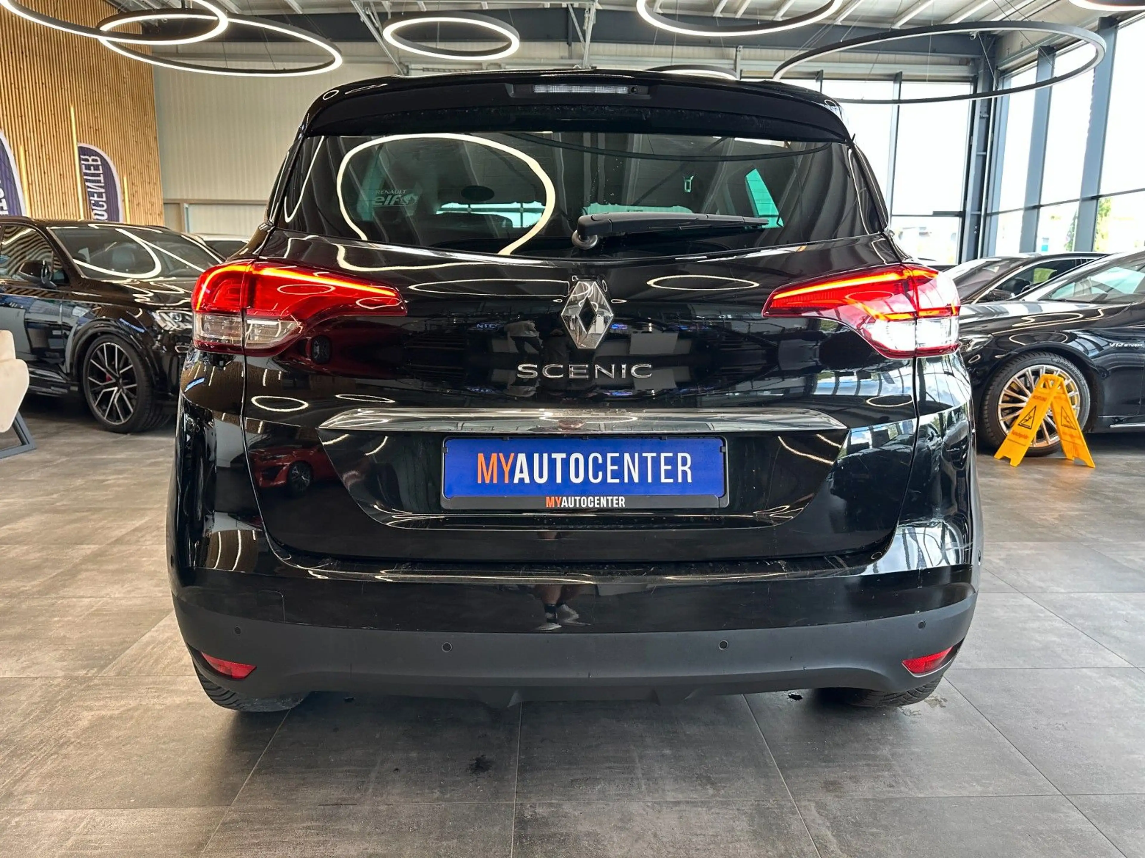 Renault Scenic IV Initiale Paris *KAM*NAVI*ACC* — photo 5