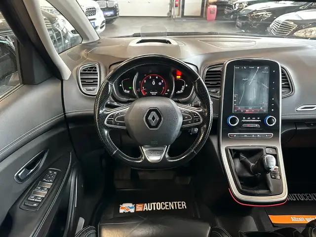 Renault Scenic view 8