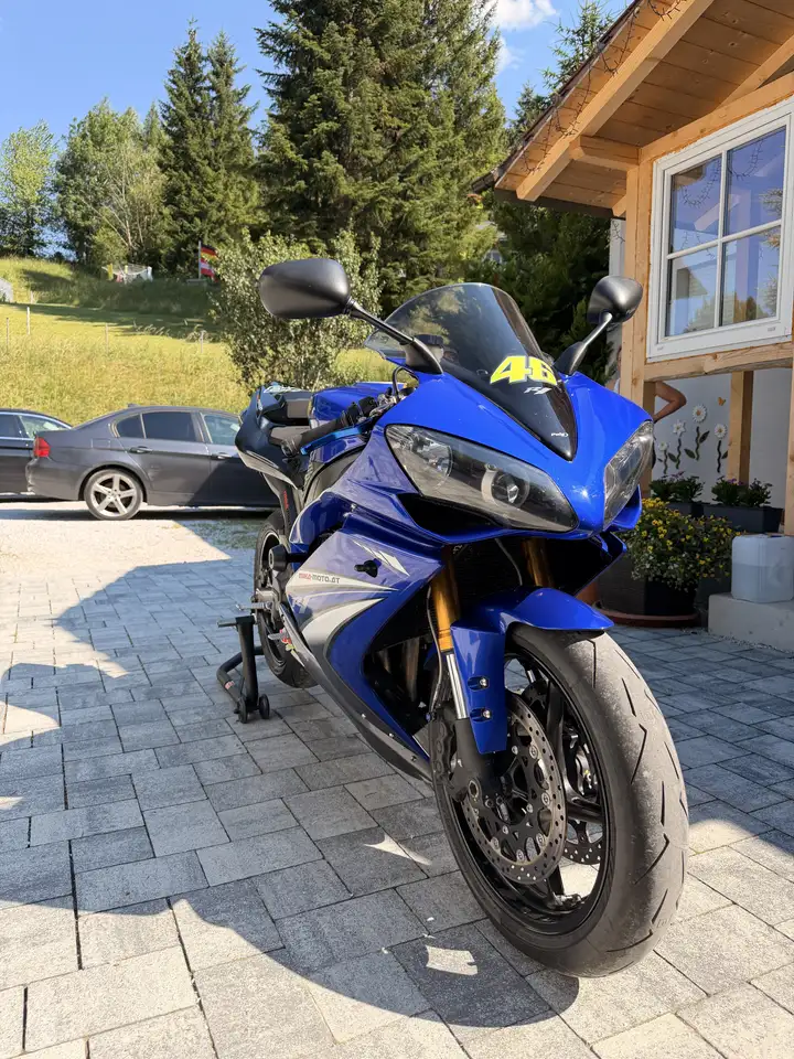 Yamaha YZF-R1