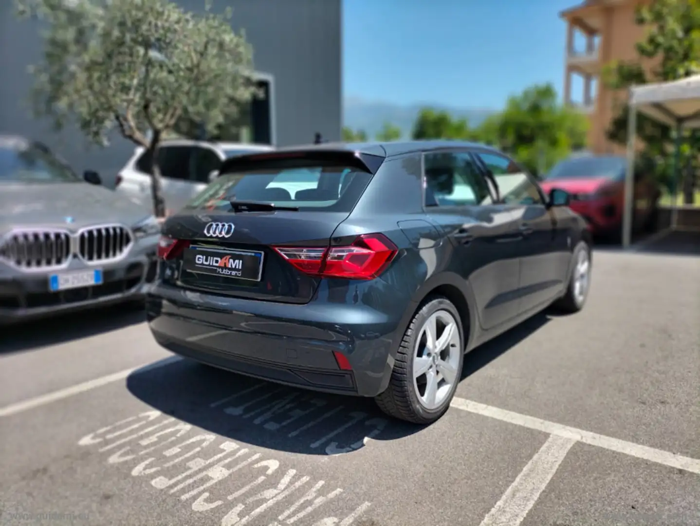 Audi A1 A1 Sportback 25 1.0 tfsi Admired my20 Grau - 2