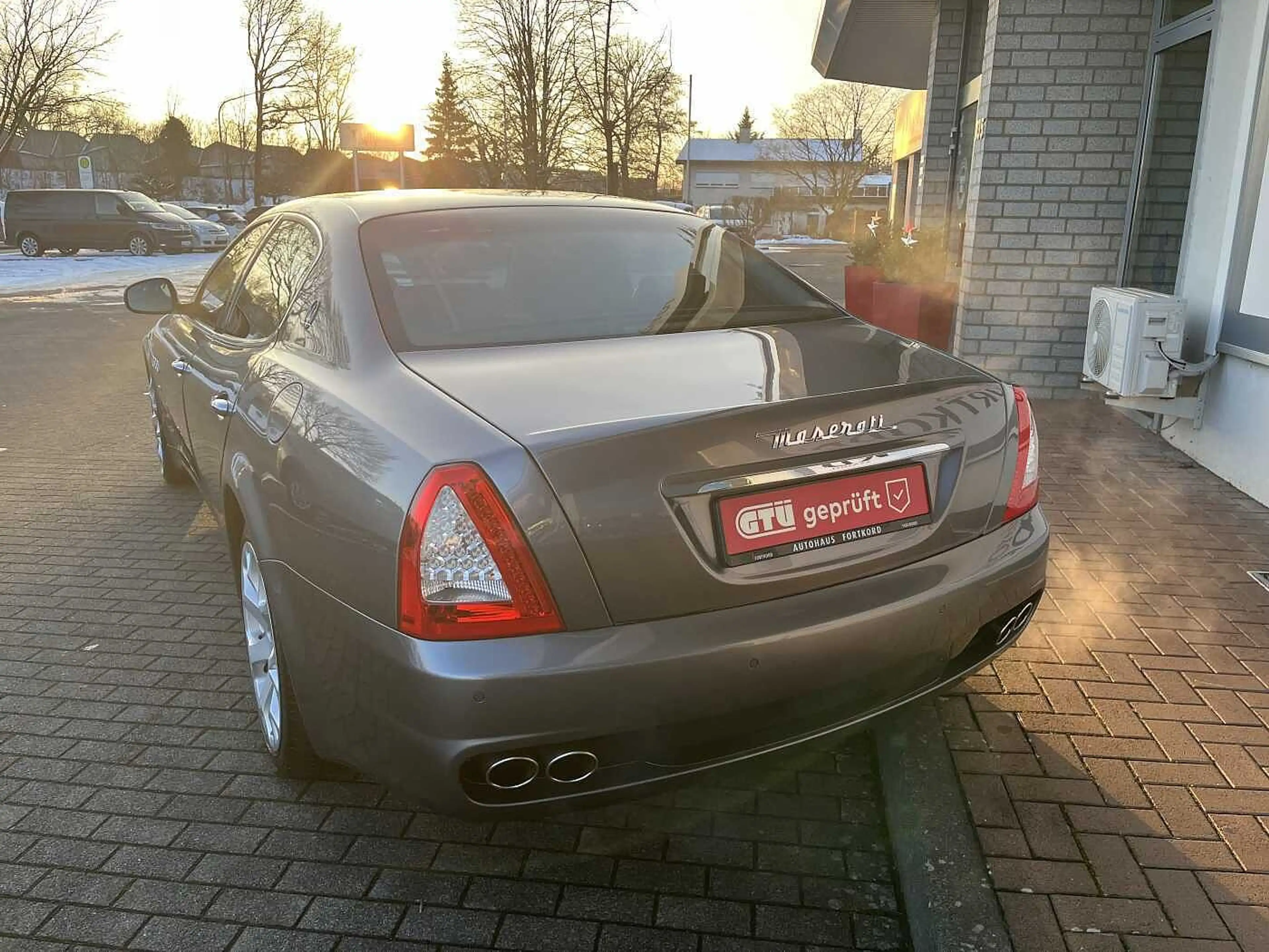 Maserati Quattroporte V Automatik - NAVI, BOSE, SZ, PDC ... - — photo 8