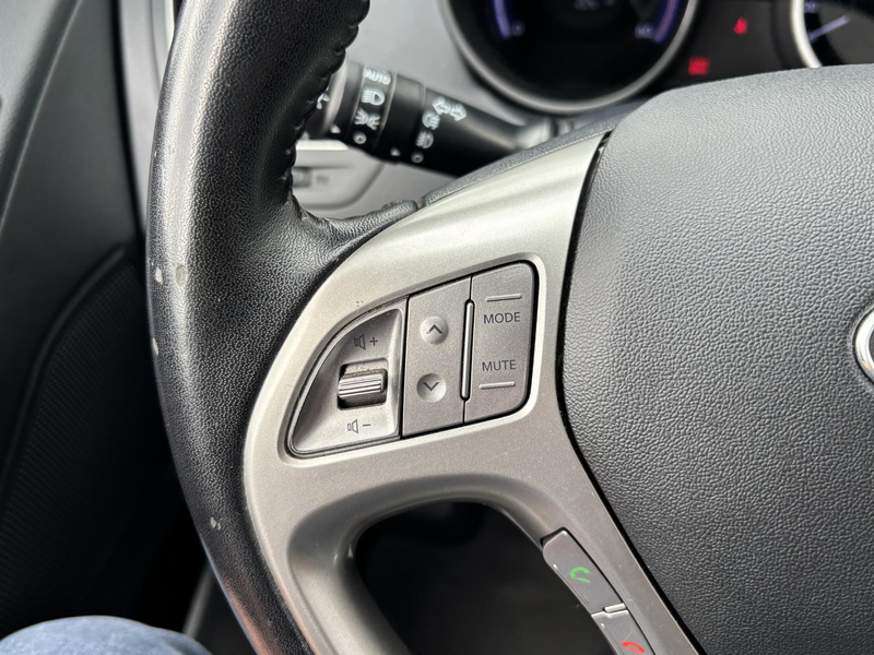 Hyundai iX35 1.6i GDI Pro — photo 12