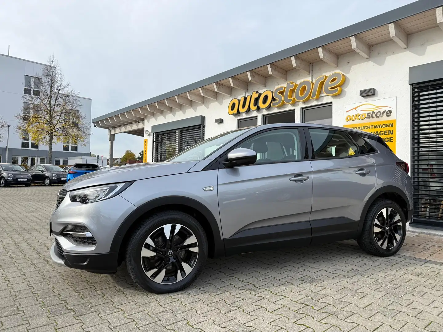 Opel Grandland X 1.5 D Elegance 96 kW (131 PS), Autom. 8-Gang, F... Grau - 1