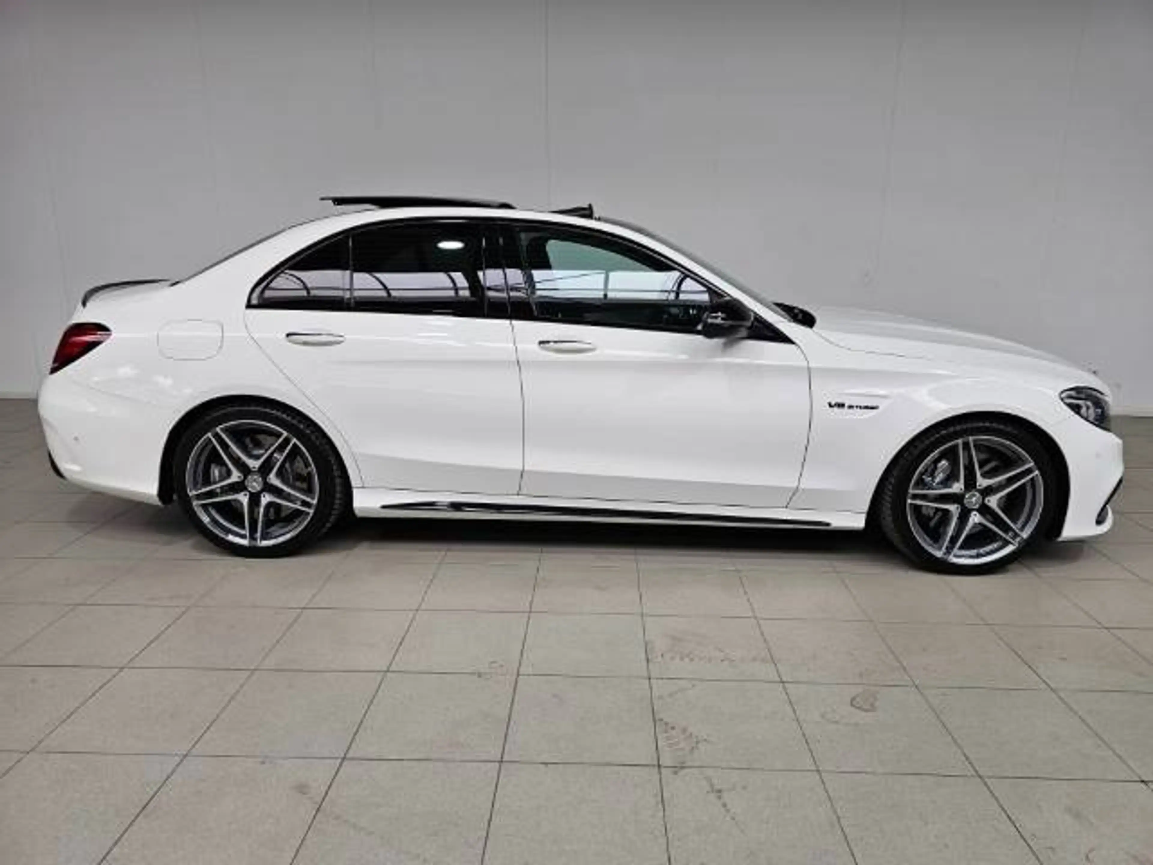 Mercedes-Benz C 63 AMG C 63 AMG — photo 8