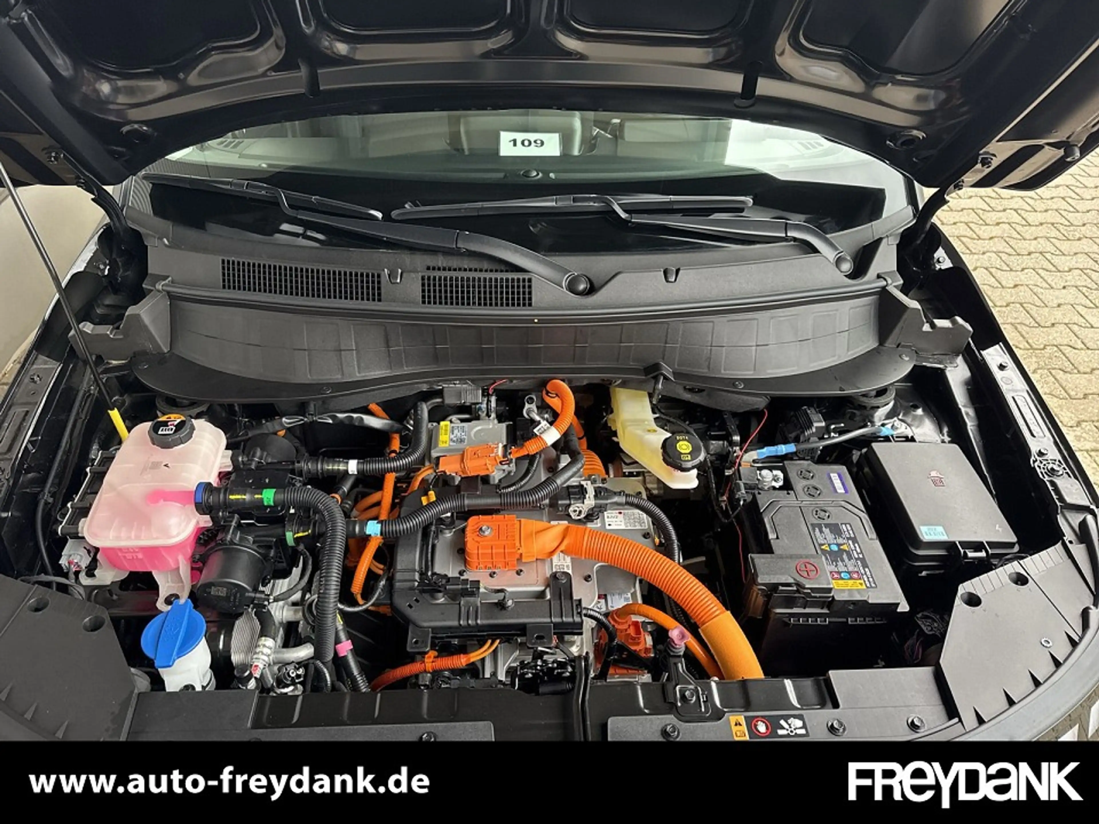 Hyundai Inster EV (MY25) 42 kWh (97 PS) 2WD TREND Effizienz-Paket — photo 8
