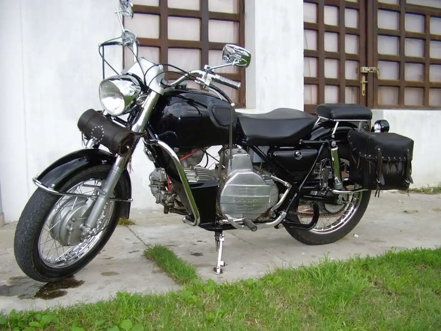 Moto Guzzi Falcone 500 Noir - 2