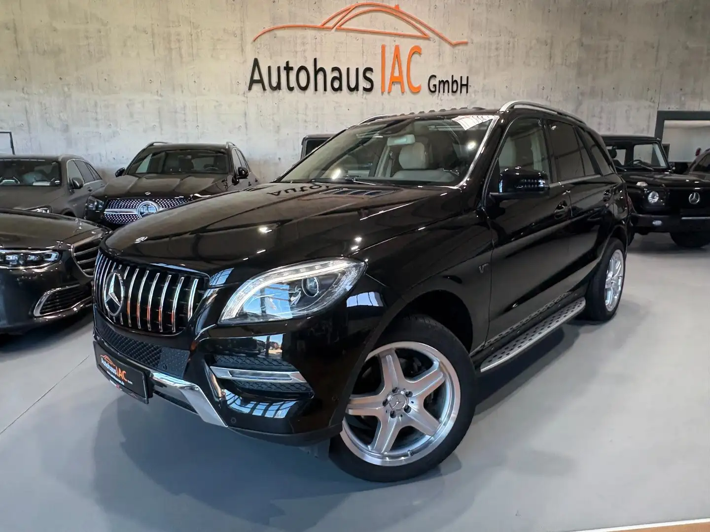 Mercedes-Benz ML 350 /AMG/PANO/SITZBELÜFTUNG/AHK/RFK/XENON Noir - 1