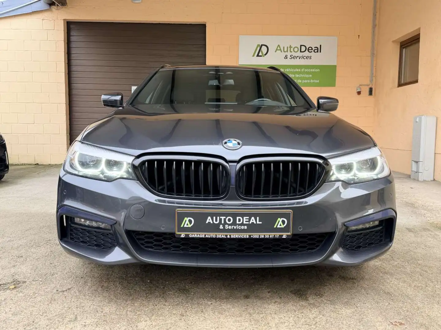 BMW 530 i Touring PACK-M Int/Ext  Head-up Car Play 252CV Gris - 2