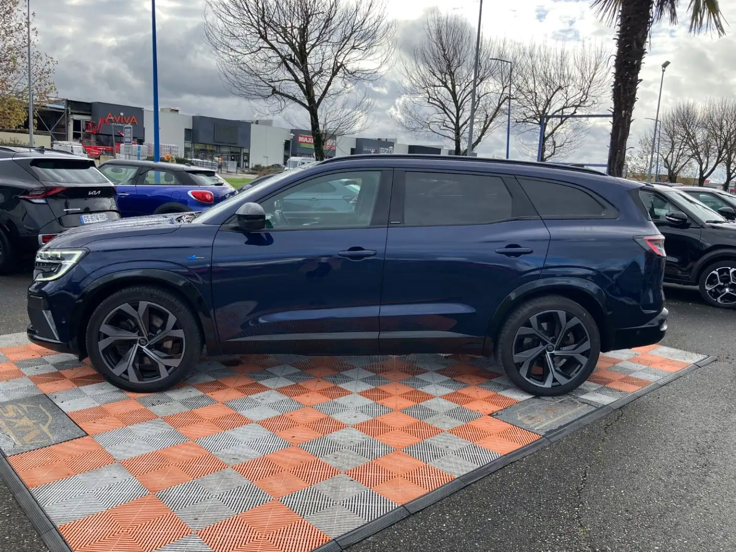 Renault Espace E-Tech Full Hybrid 200 ESPRIT ALPINE 3 Packs 7Places 1°Main Bleu - 2