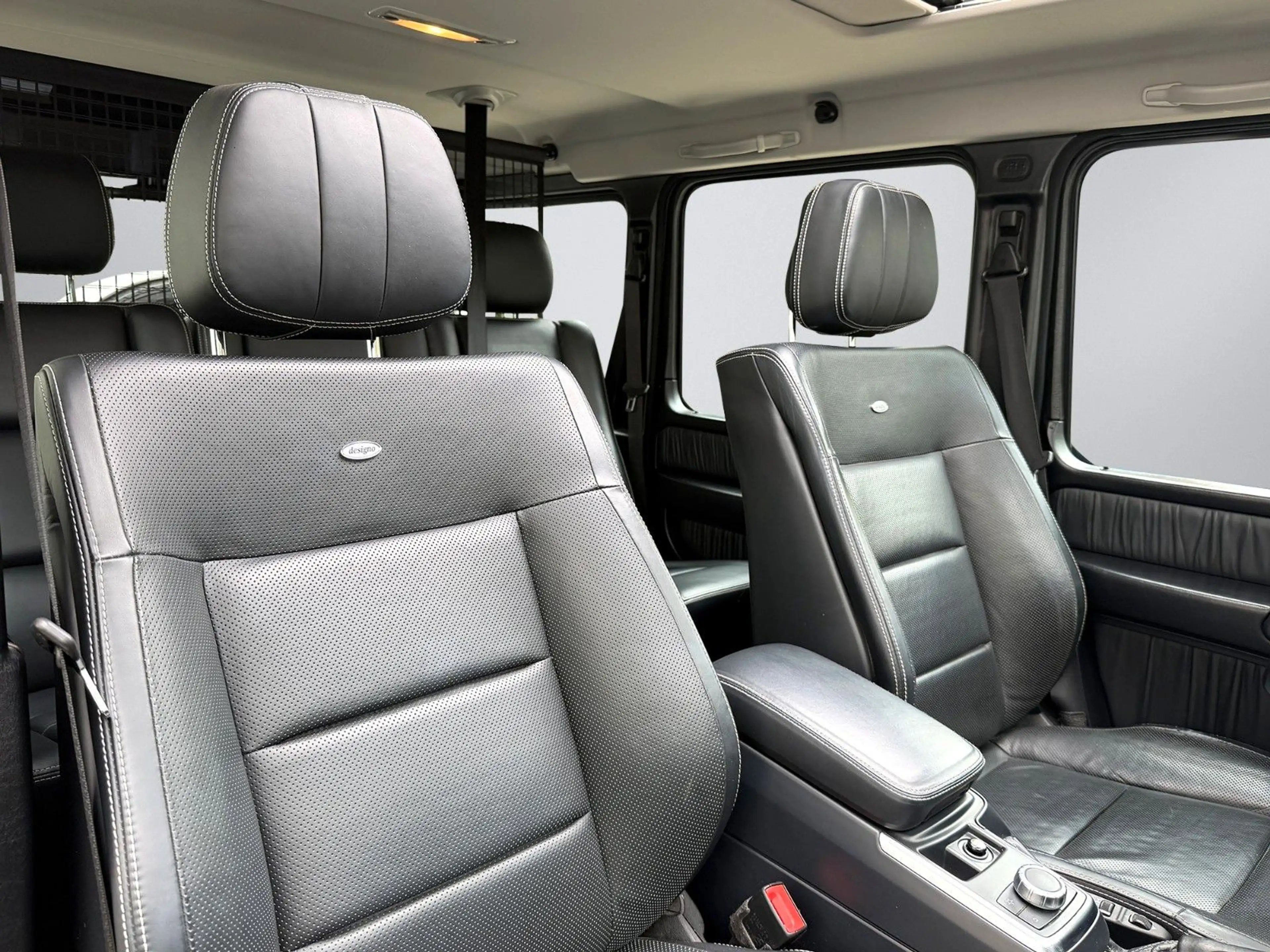 Mercedes-Benz G 350 D Standheizung Rückfahrkamera AHK Designo — photo 12