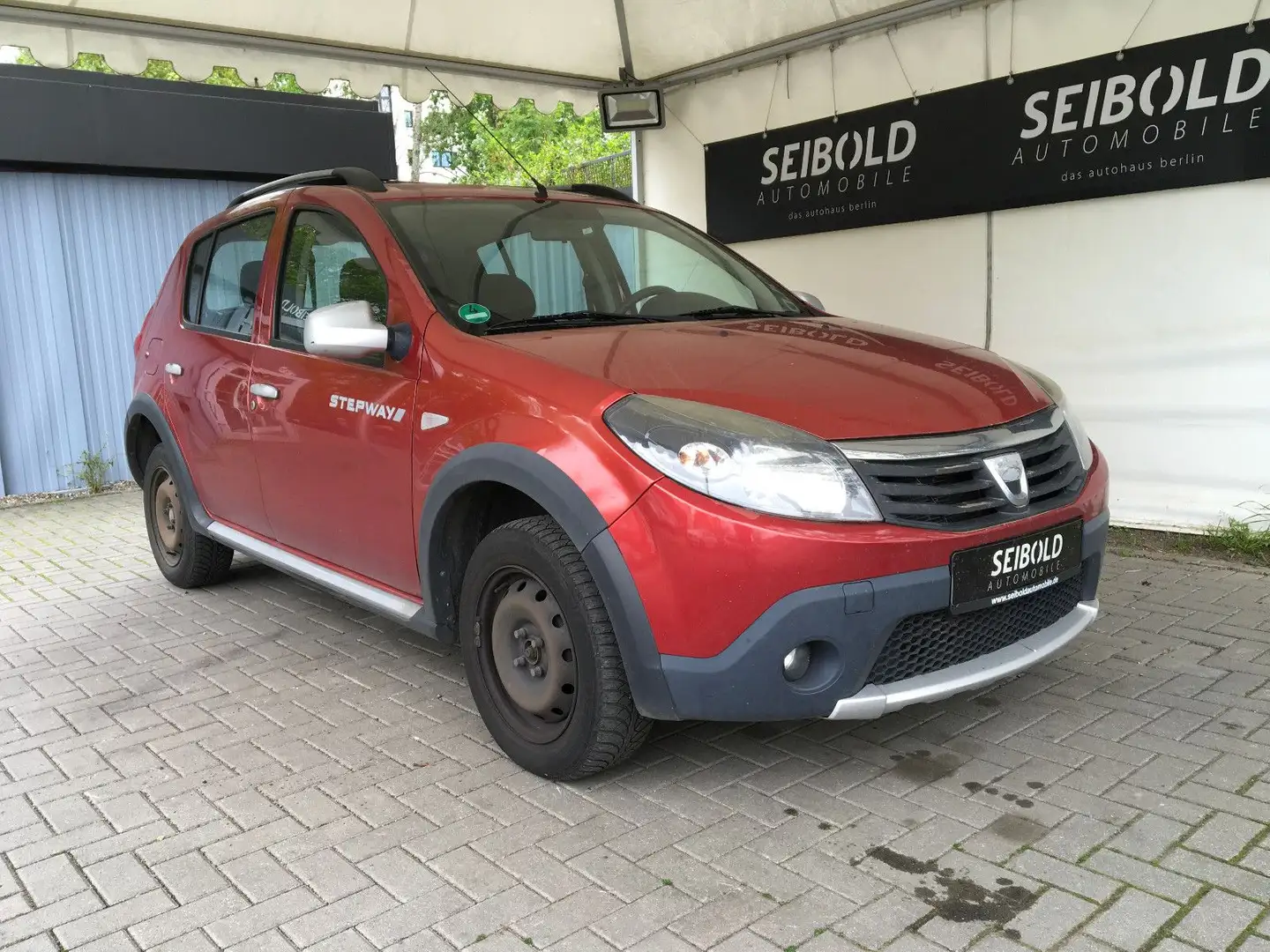 Dacia Sandero 1.6 Stepway/Klima/Allwetter/Kein TÜV Czerwony - 2