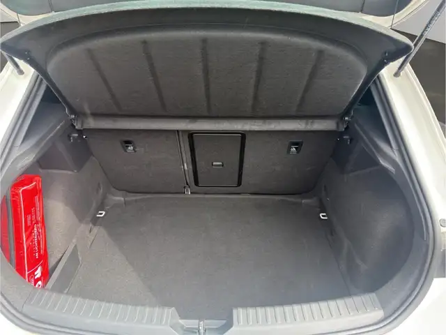 Cupra Leon view 6