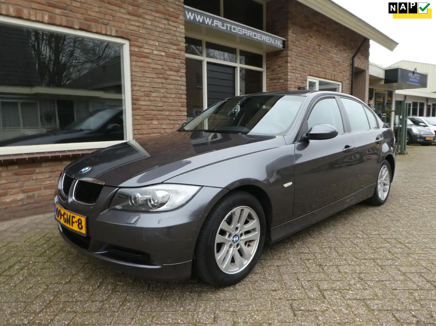 BMW 316 3-serie 316i Business Line Navi Grey - 1