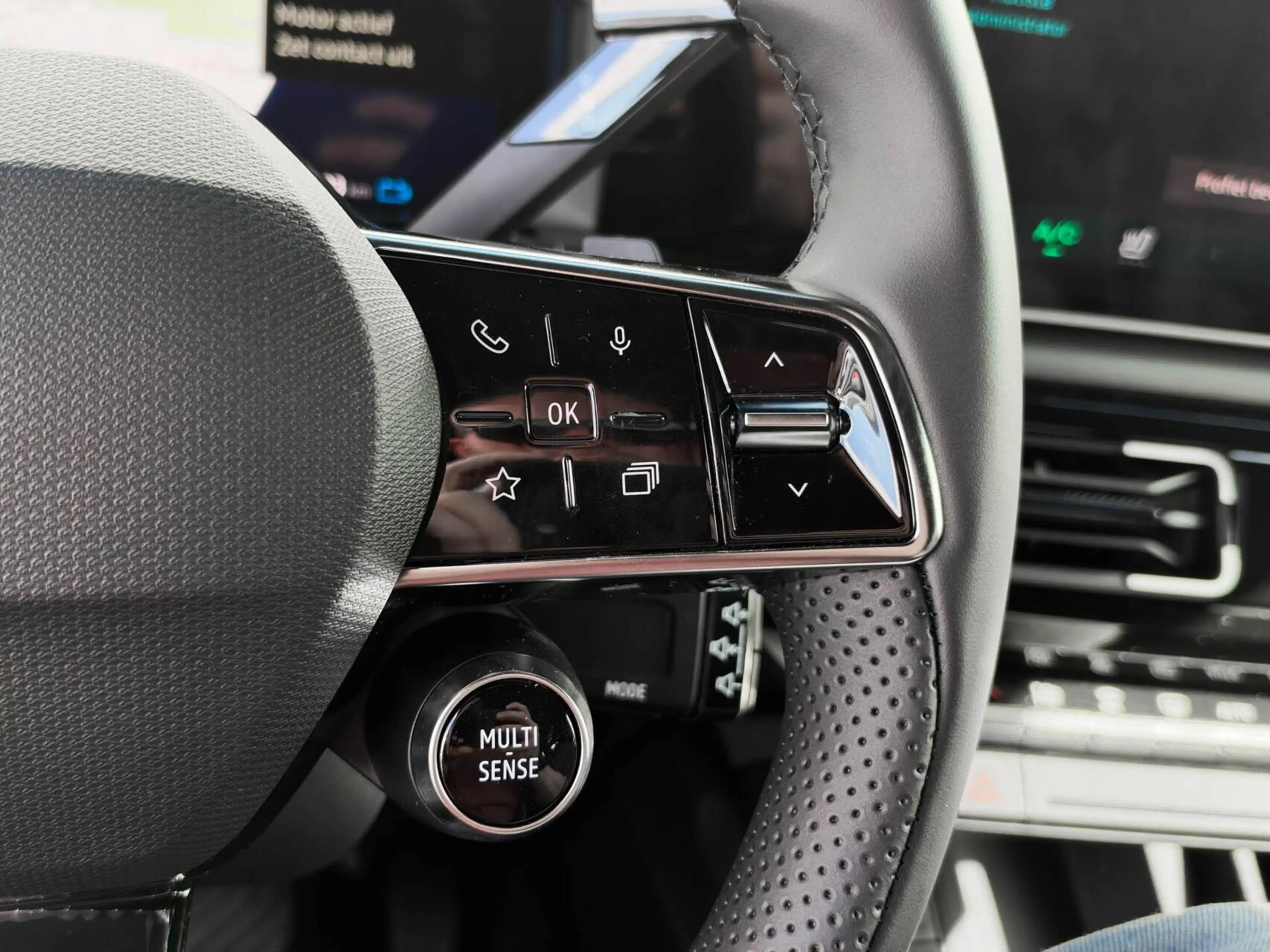 Renault R 4 Comfort Range Iconic 52 kWh | Adaptive cruise | Ha — photo 41