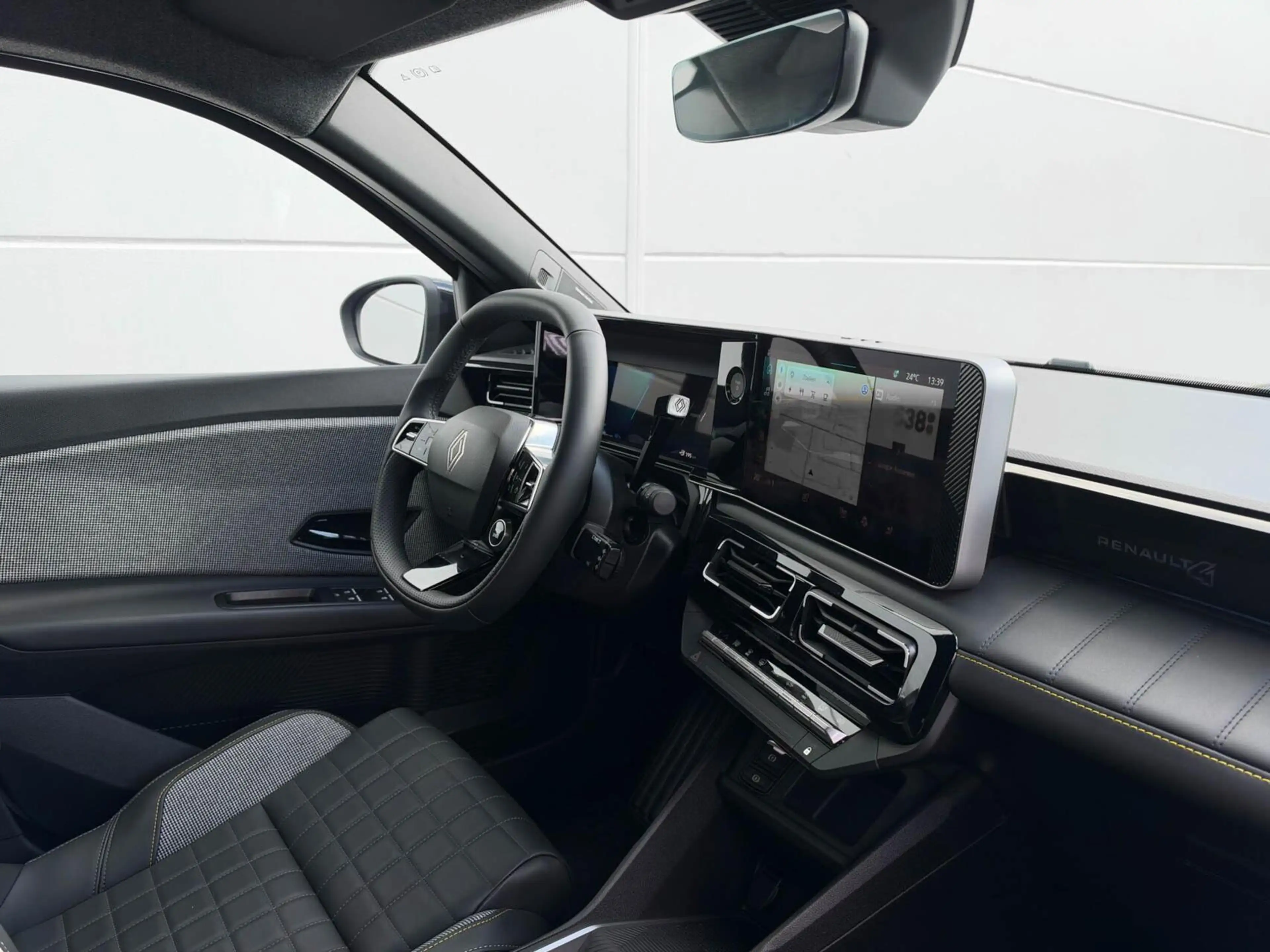 Renault R 4 Comfort Range Iconic 52 kWh | Adaptive cruise | Ha — photo 2
