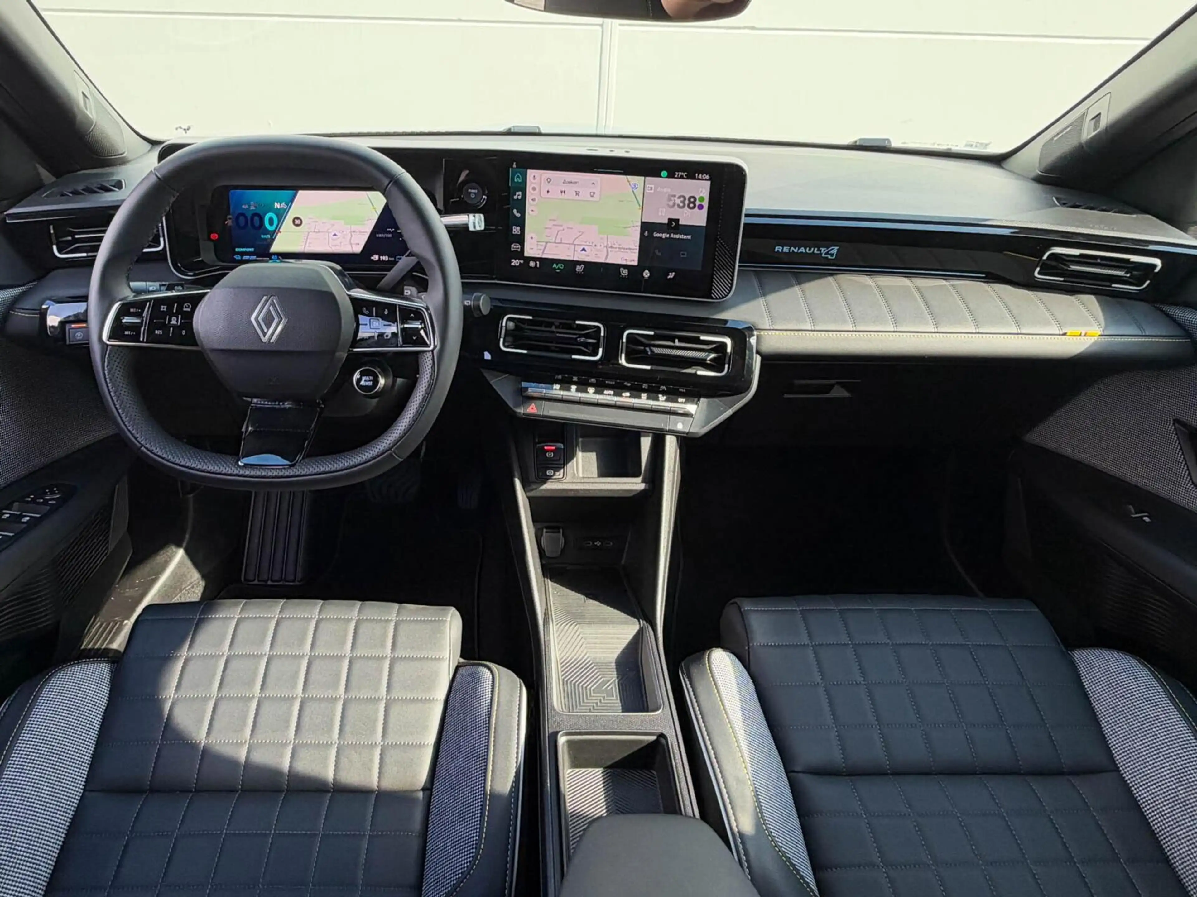 Renault R 4 Comfort Range Iconic 52 kWh | Adaptive cruise | Ha — photo 5