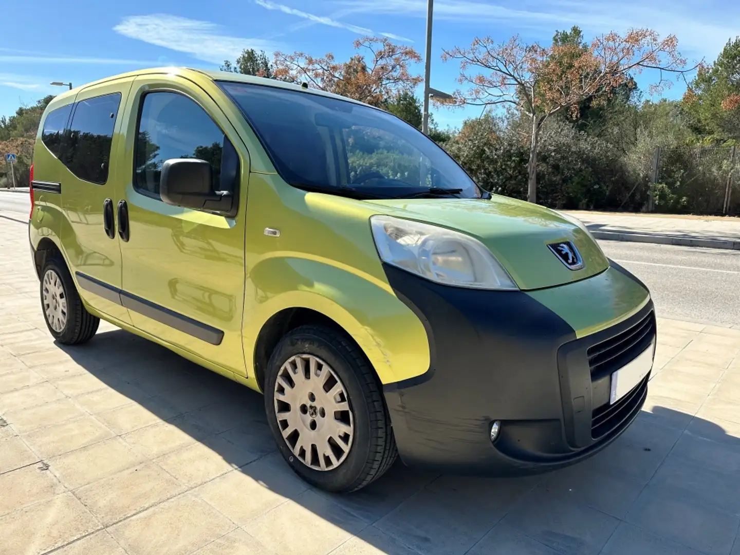 Peugeot Bipper Comercial Tepee 1.3HDI Active 75 Verde - 1