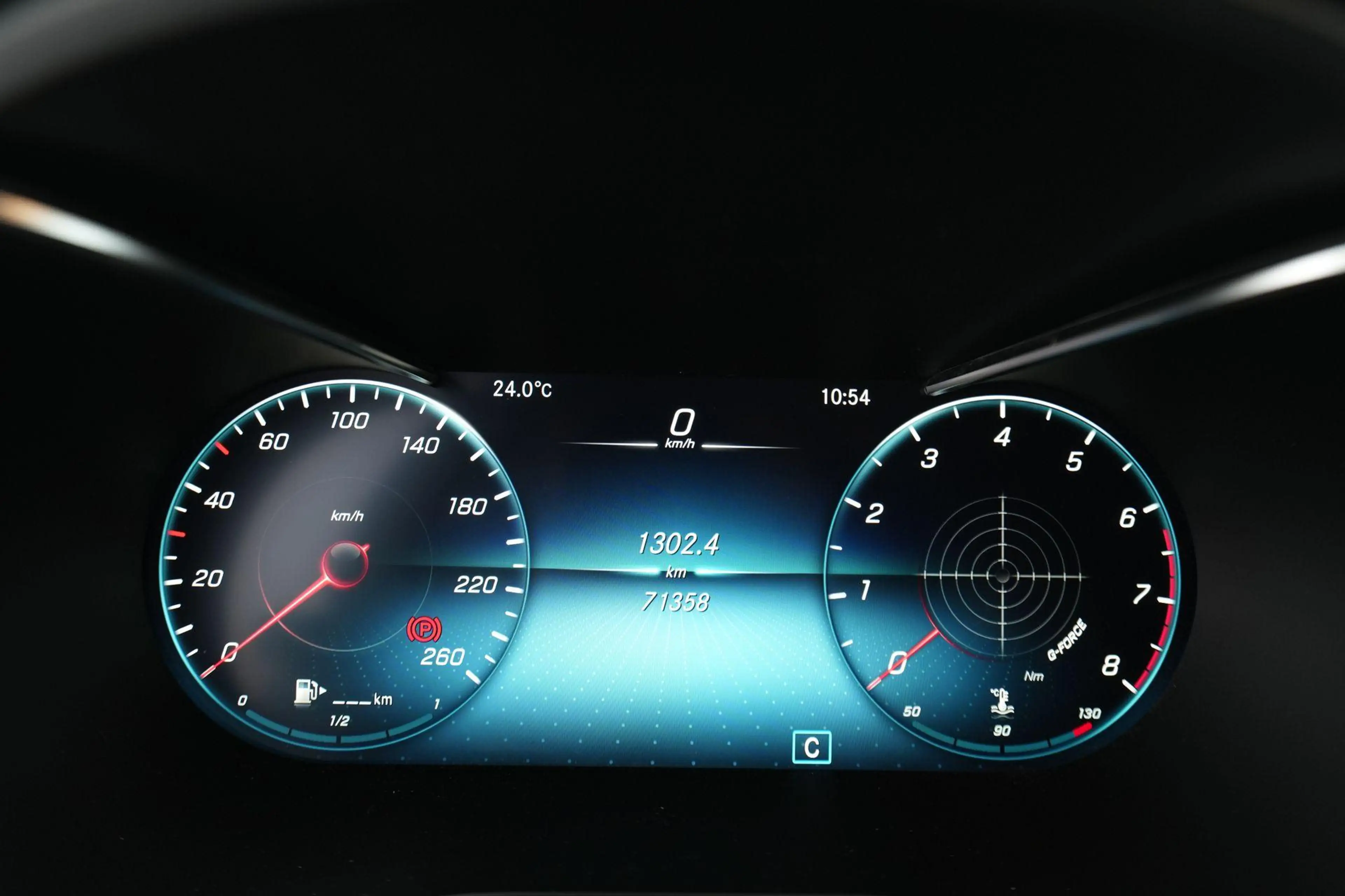 Mercedes-Benz C 180 Break AMG Line — photo 14