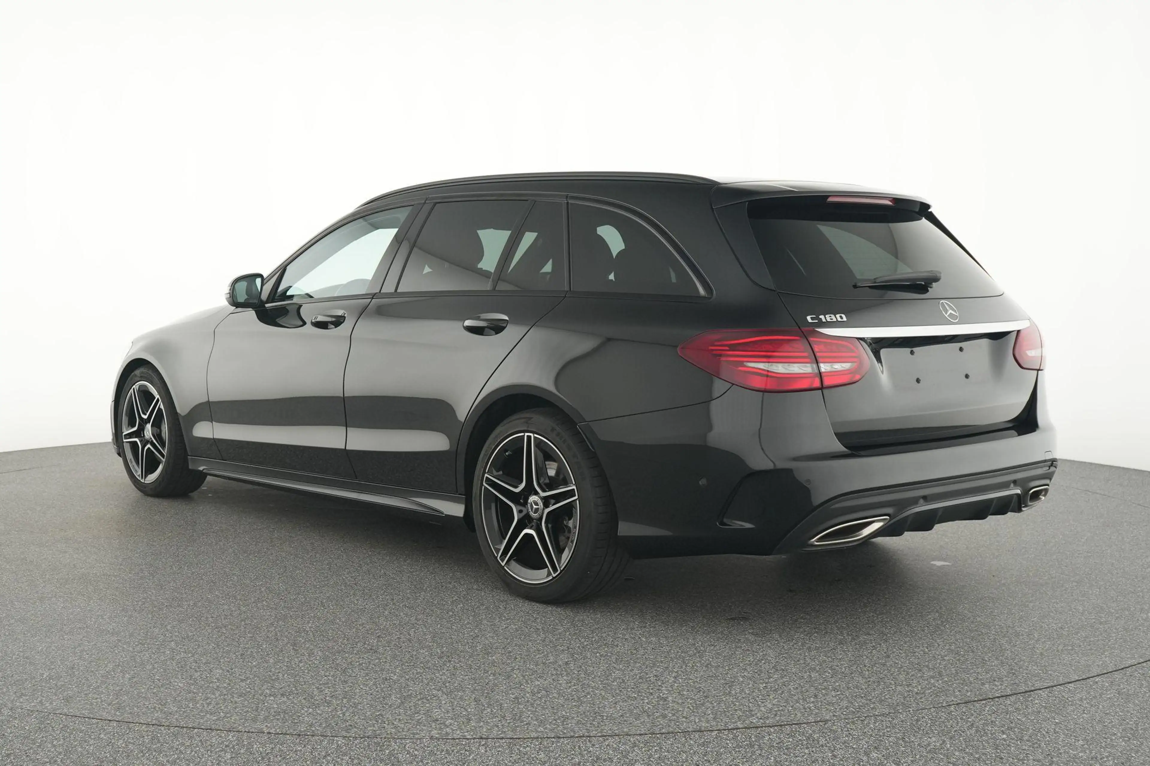 Mercedes-Benz C 180 Break AMG Line — photo 3
