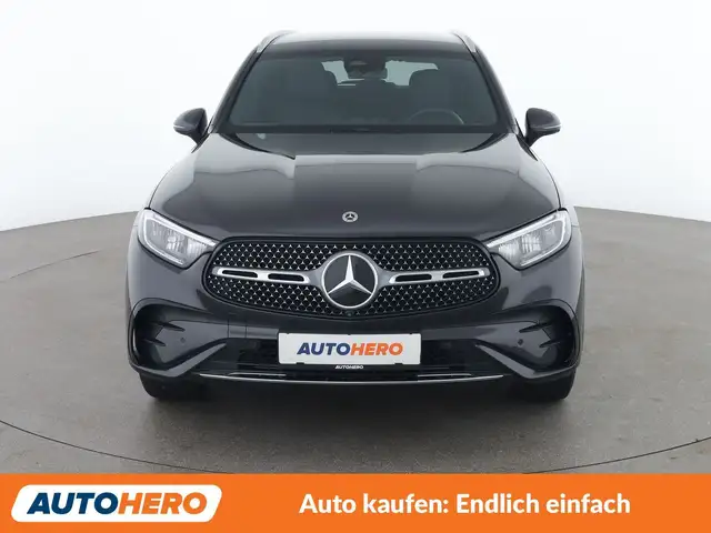 Mercedes-Benz GLC 220 GLC 220 d Mild-Hybrid 4Matic AMG Line Ansicht 9