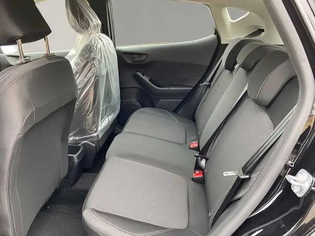 Ford Fiesta view 5