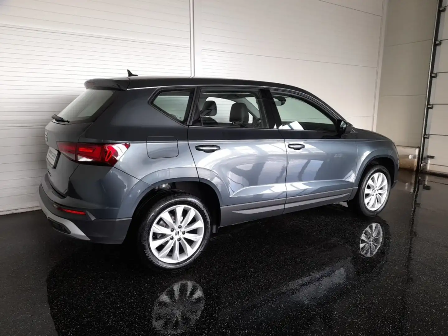 SEAT Ateca STYLE 2,0 TDI *VOLL-LED / 17 ZOLL / NAVI / ACC / SPORTSITZE / BEATS / VERKEHRSZEICHEN & SPURHALTE* Grau - 2