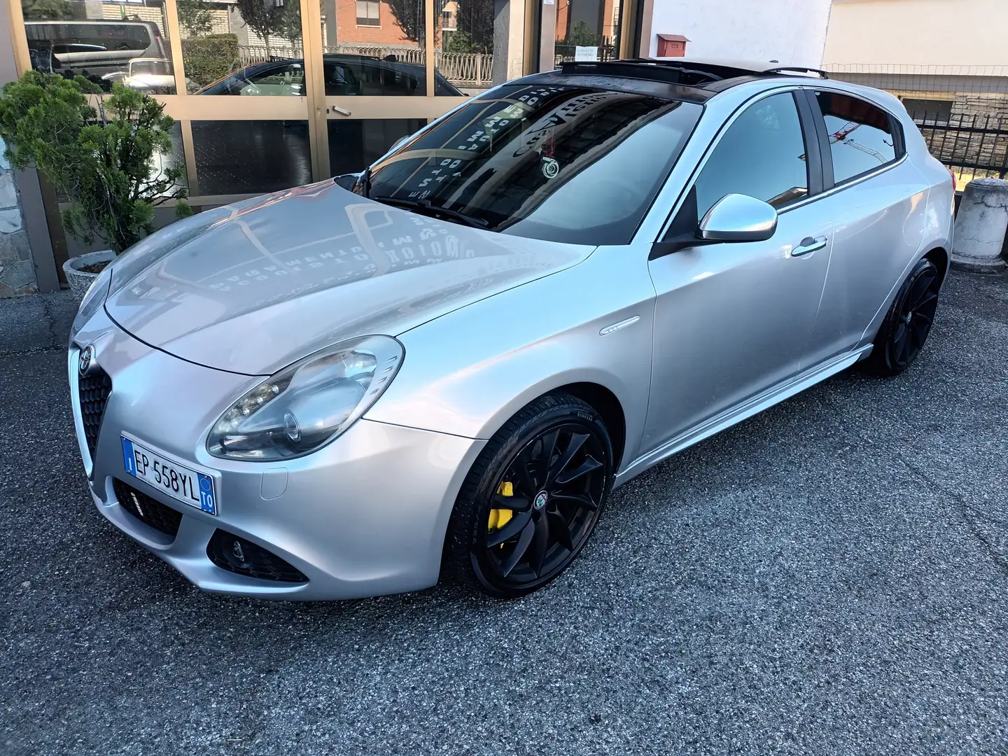 Alfa Romeo Giulietta Giulietta 1.4 T 170cv Exclusive/TETTO/NAVI/PELLE Gris - 2