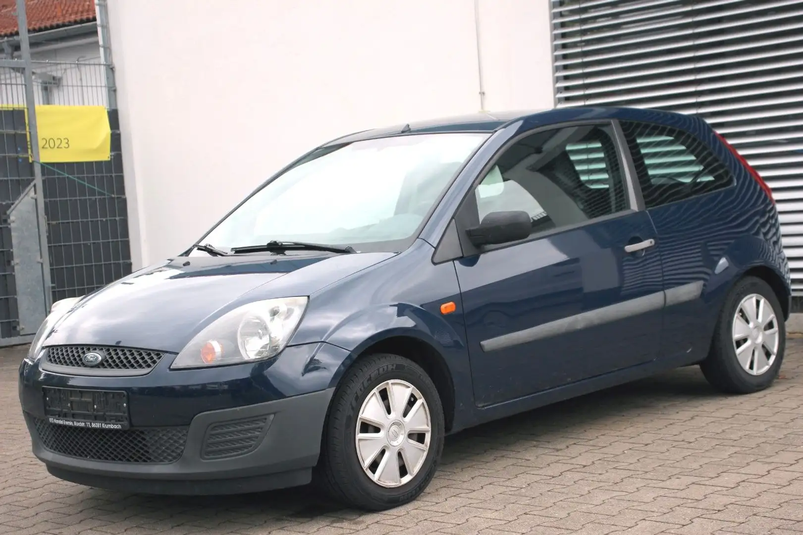 Ford Fiesta 1.3i # TÜV bis 07.2025 Blu/Azzurro - 1