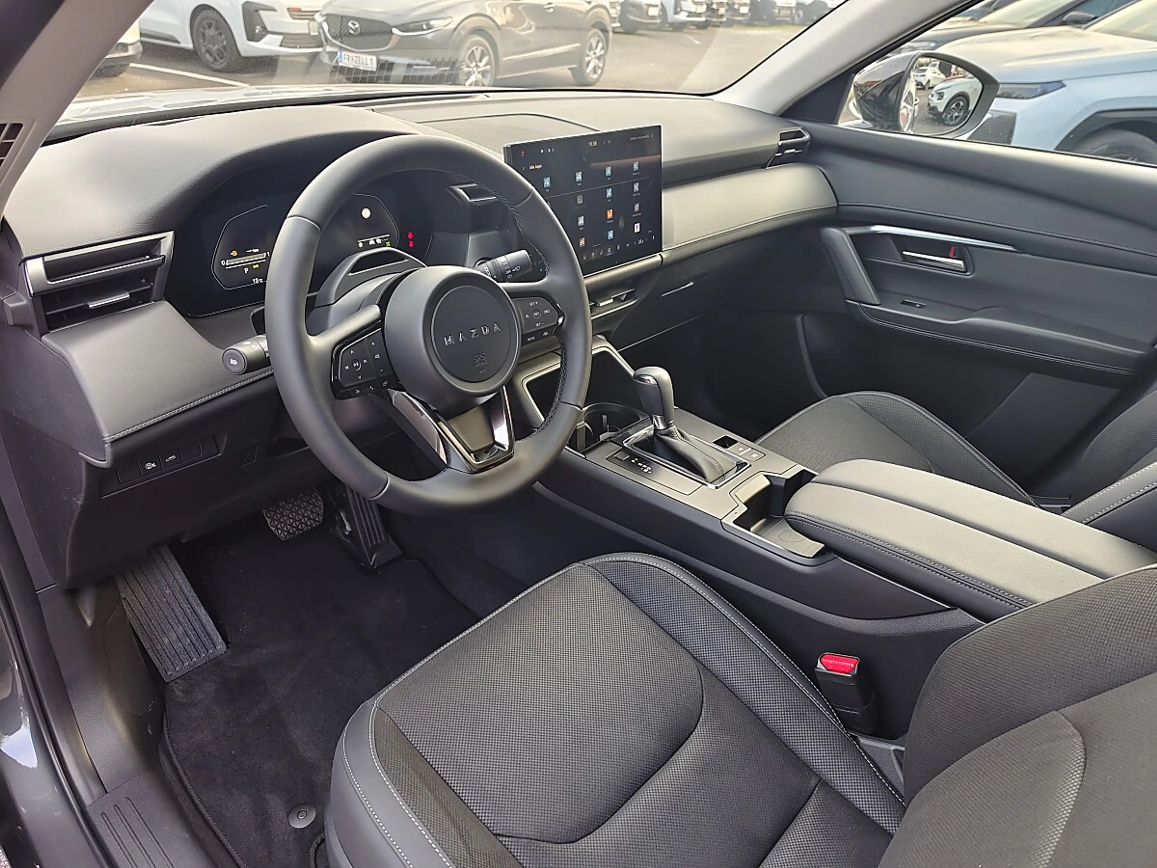 Mazda CX-5 e-Skyactiv G141 MHEV Centre-Line Automatik — photo 12