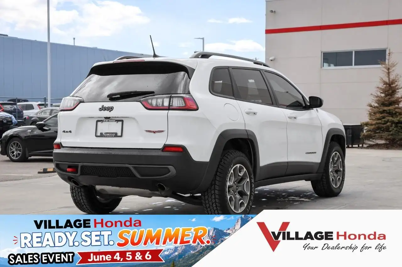 Jeep Cherokee снимка Jeep Cherokee
