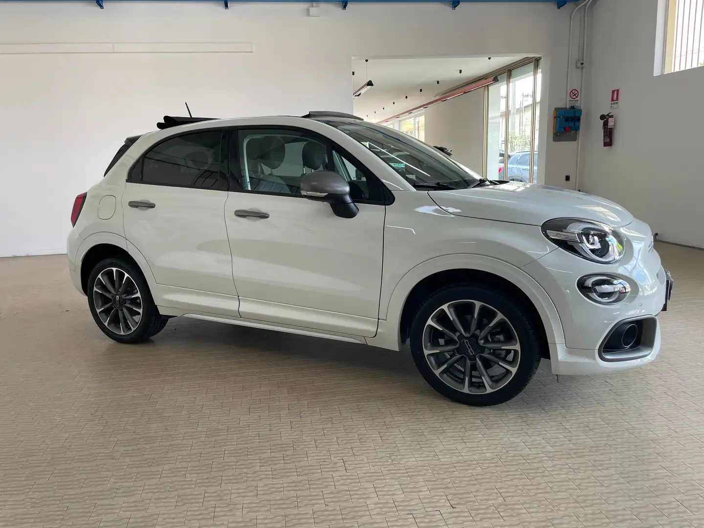 Fiat 500X Dolcevita 1.5 t4 hybrid Sport 130cv dct Tettoaprib Blanc - 1