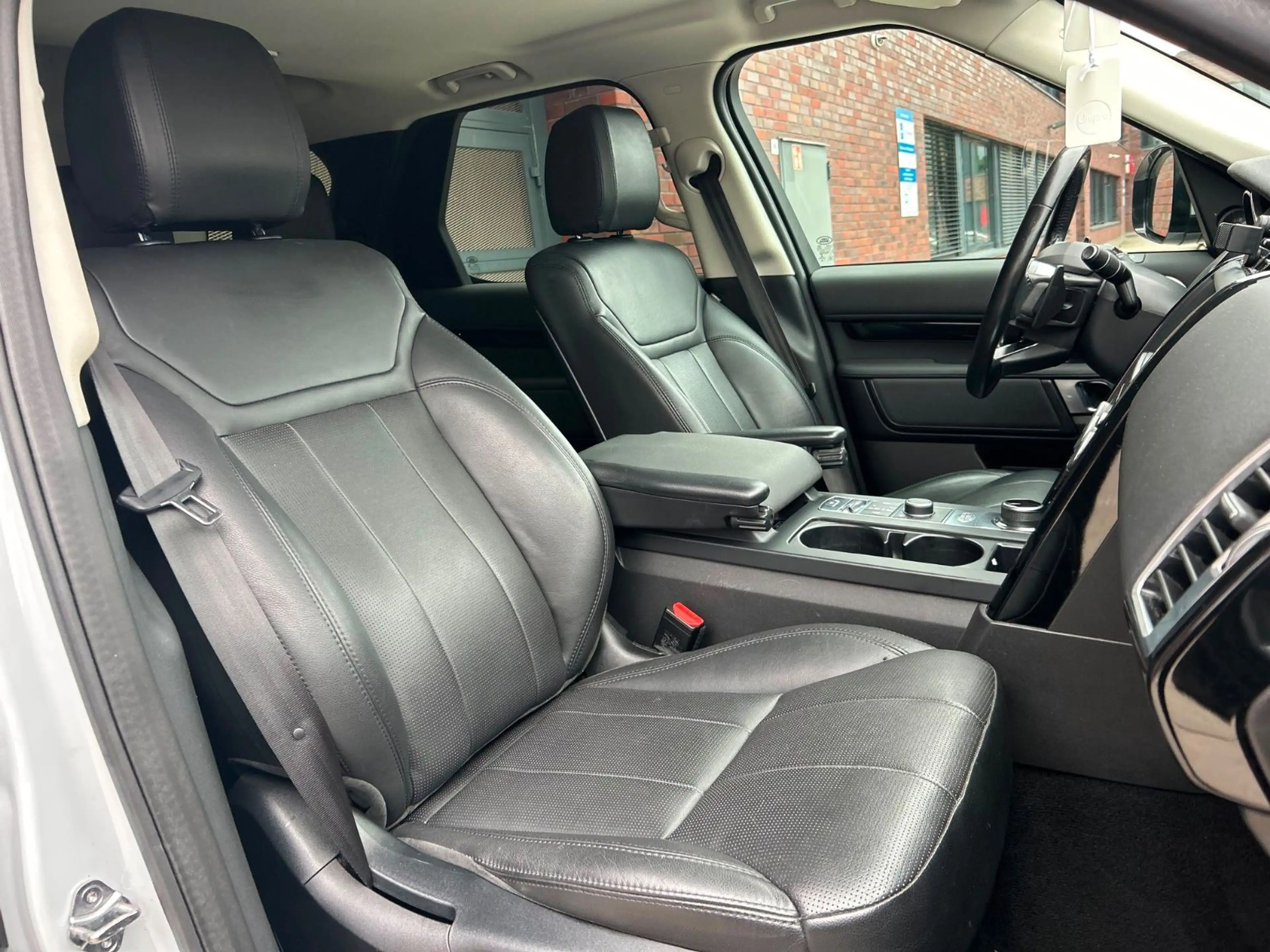 Land Rover Discovery SDV6 AHK 7 Sitze Kamera Spurhalteassis — photo 12