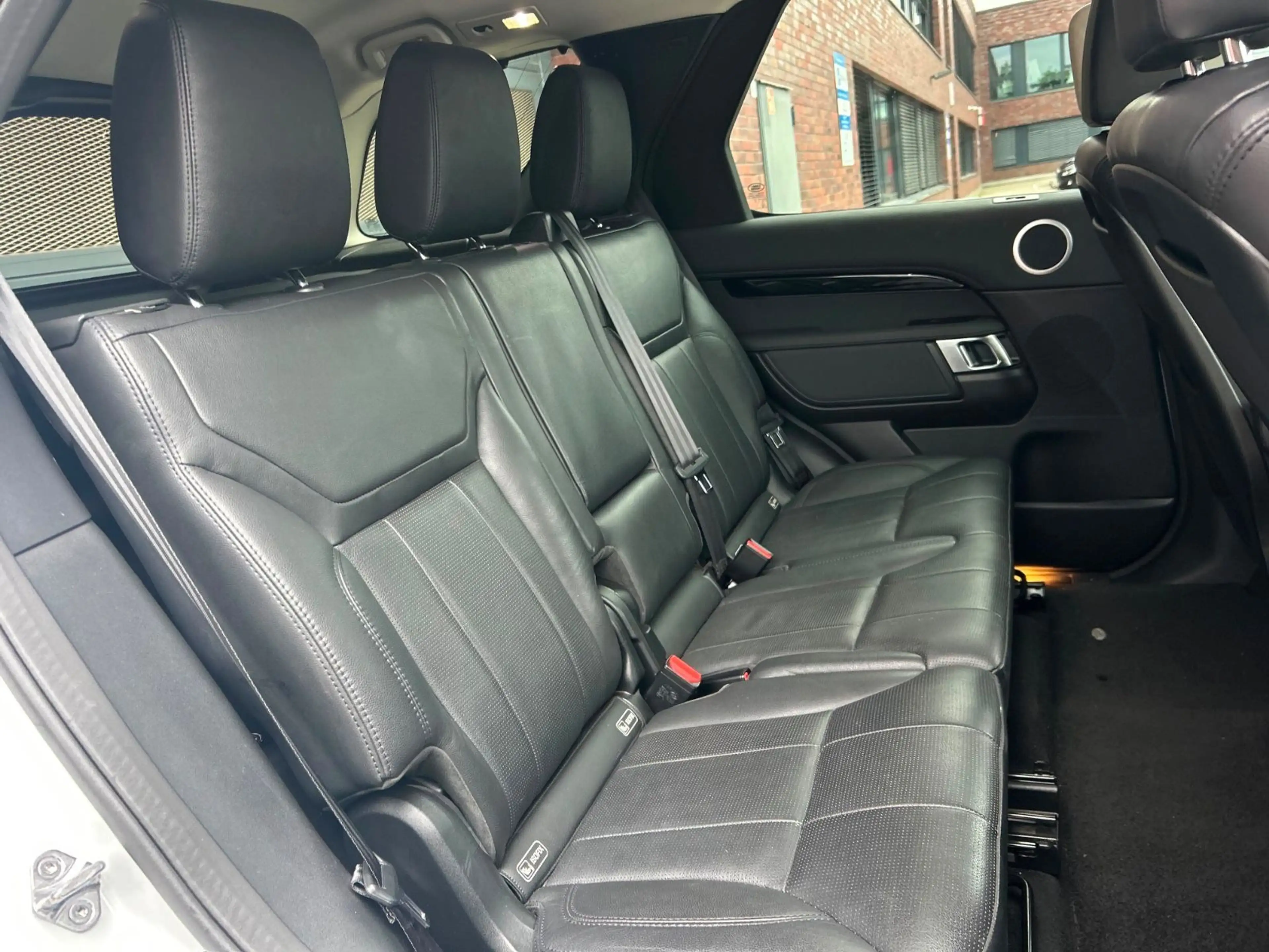 Land Rover Discovery SDV6 AHK 7 Sitze Kamera Spurhalteassis — photo 10