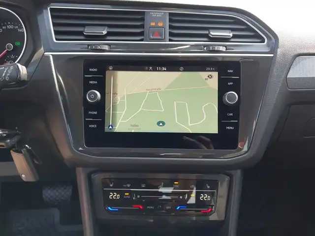 Volkswagen Tiguan view 11