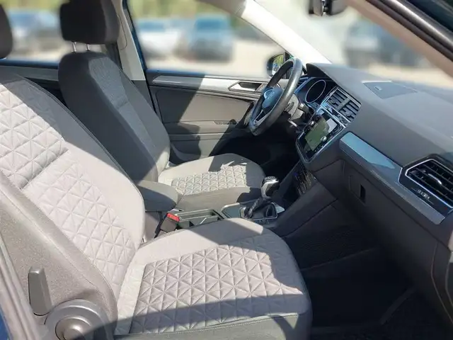 Volkswagen Tiguan view 14