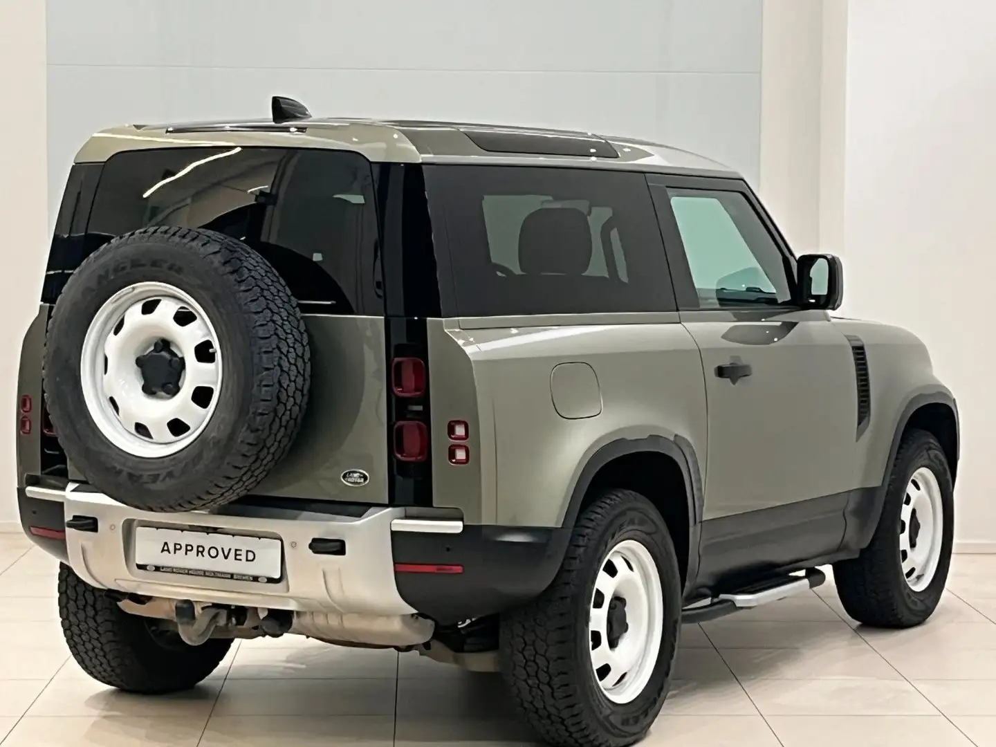 Land Rover Defender 90 D200 Winterpaket & AHK Grün - 2