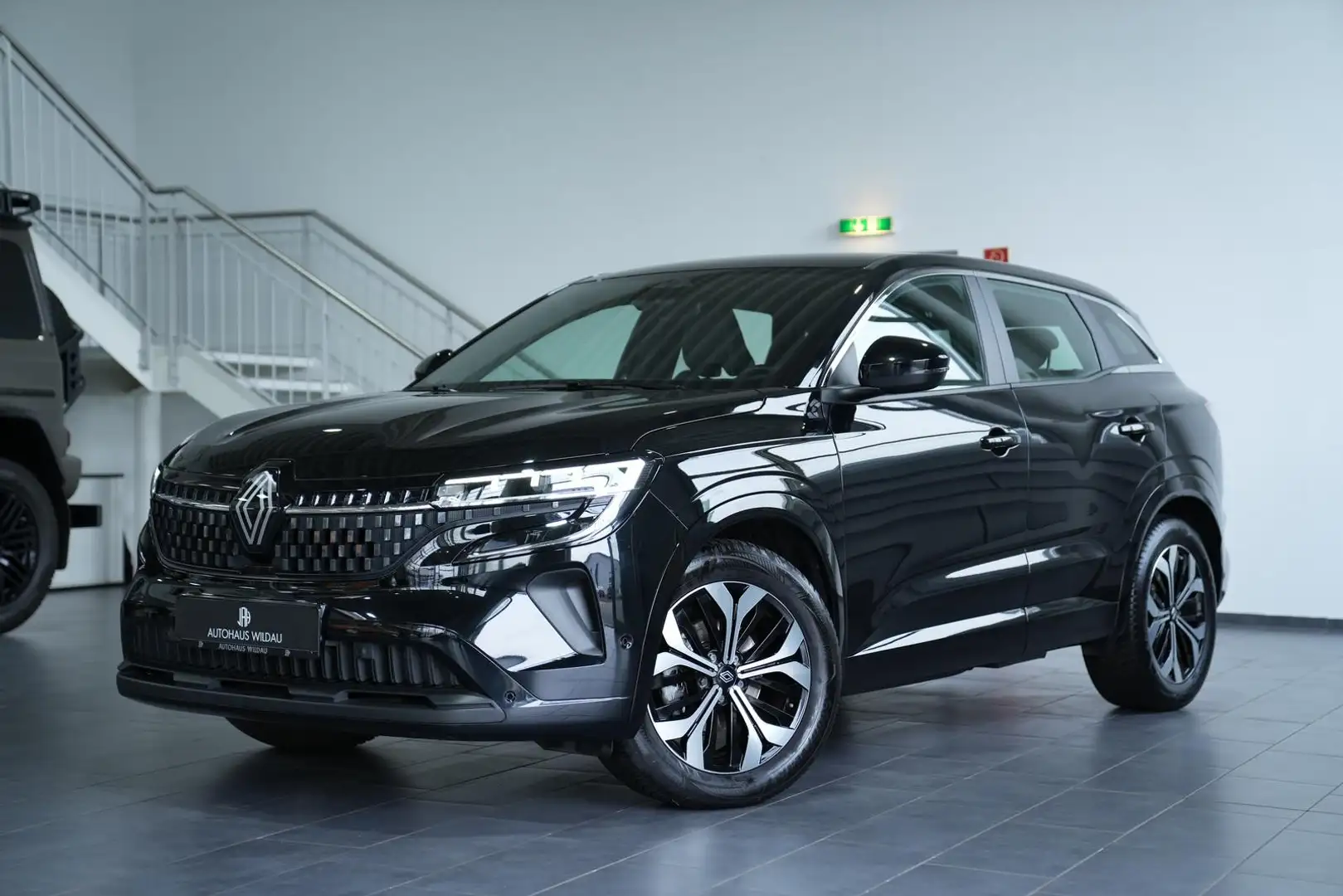Renault Austral Equilibre *AUT*NAV*KEYLEES*CARPLAY* Noir - 1