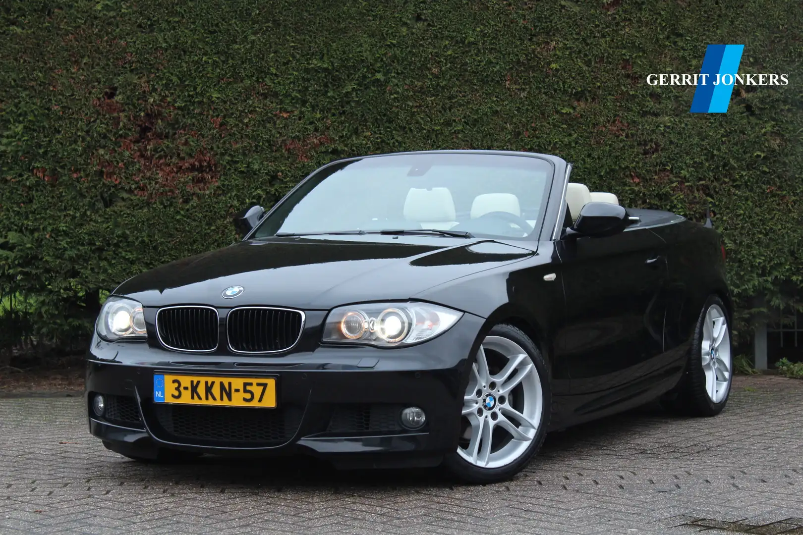 BMW 125 1-serie Cabrio 125i High Executive M sport | 18 in Fekete - 1