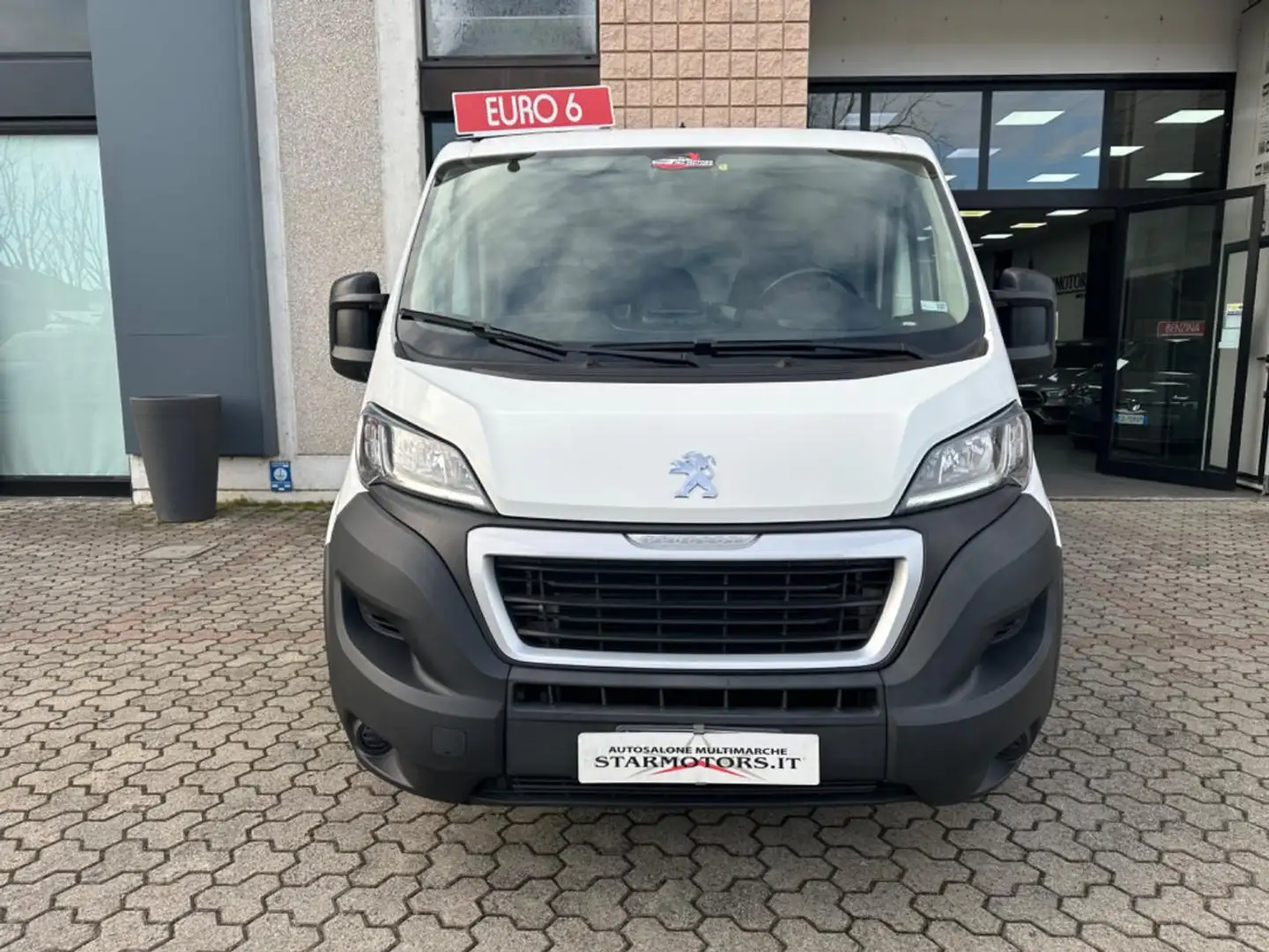 Peugeot Boxer 328 2.2 BlueHDi 120 S&S PC-TN Blanc - 2