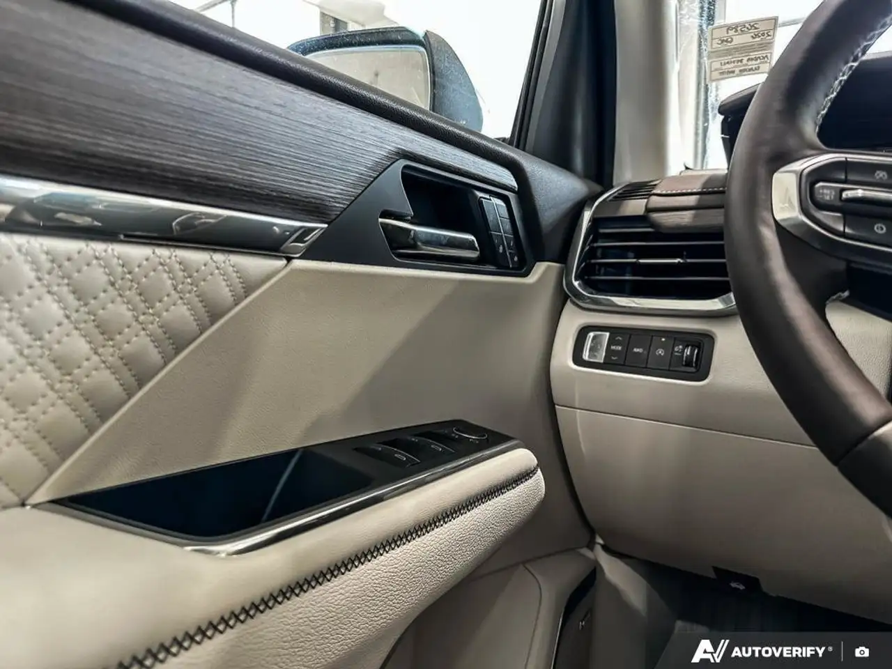 GMC Acadia fotografie GMC Acadia