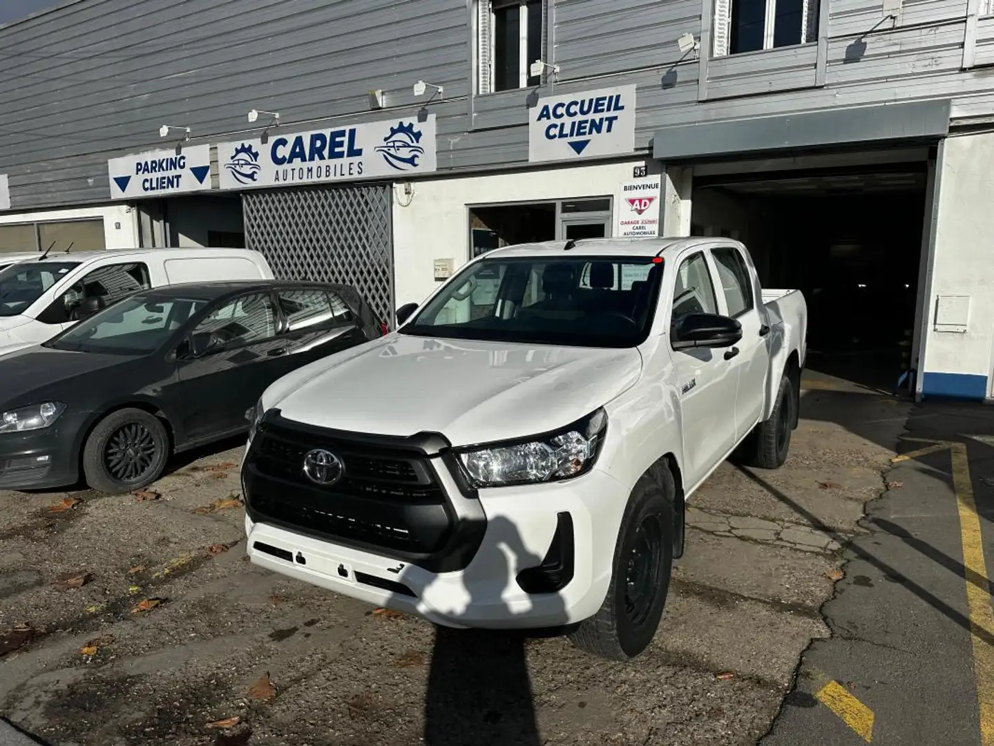 Toyota Hilux IV 4WD 2.4 D-4D 150 DOUBLE CABINE Weiß - 1