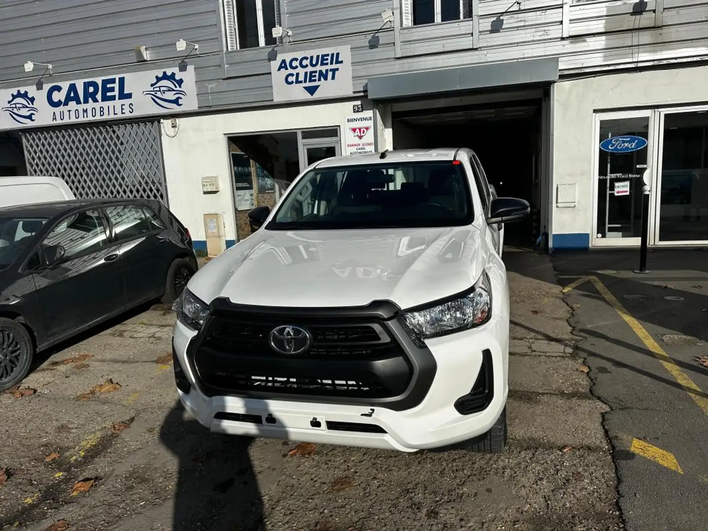 Toyota Hilux IV 4WD 2.4 D-4D 150 DOUBLE CABINE Weiß - 2