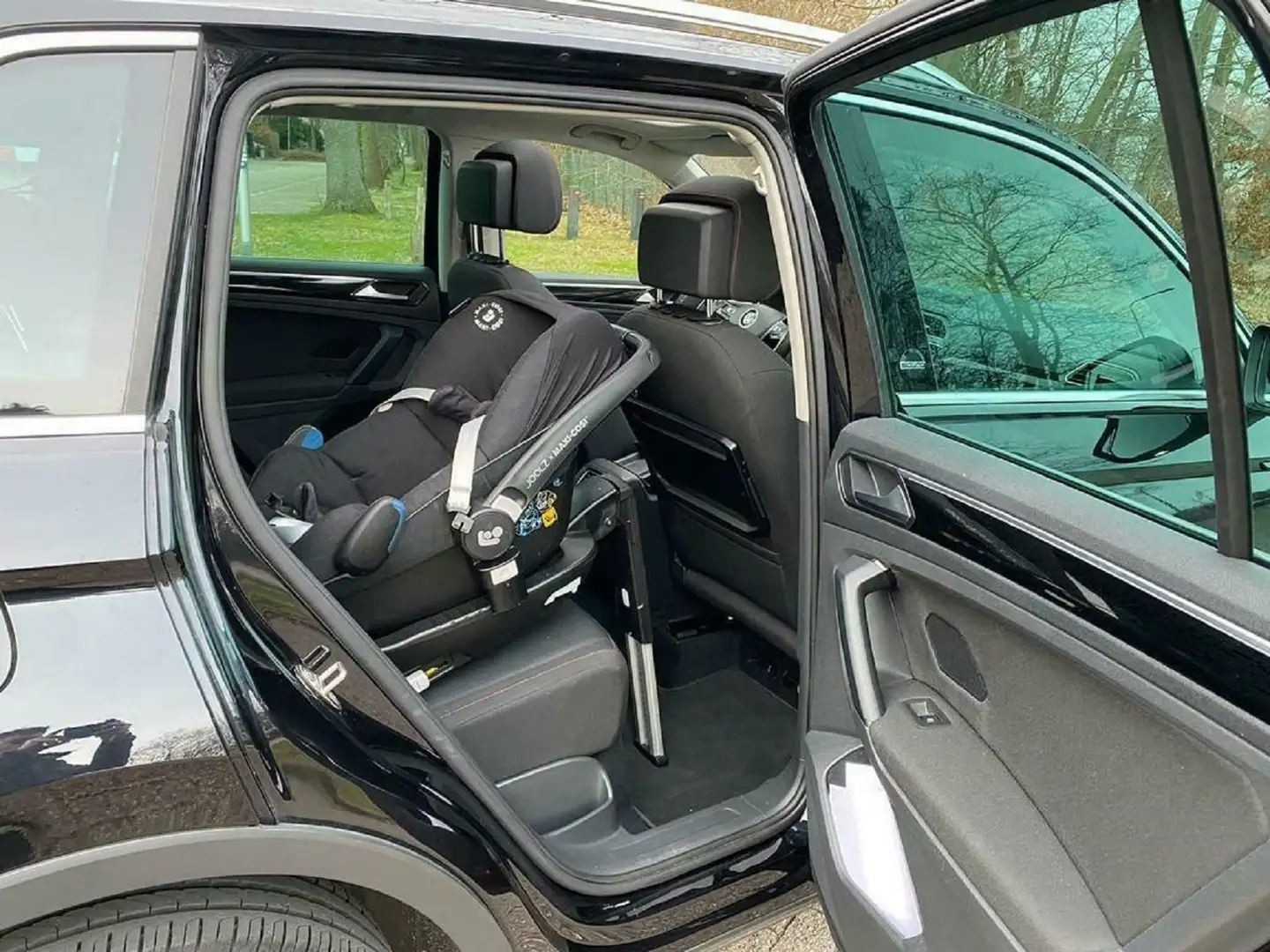 Volkswagen Tiguan Tiguan 2.0 TSI 4M. Highline Černá - 2
