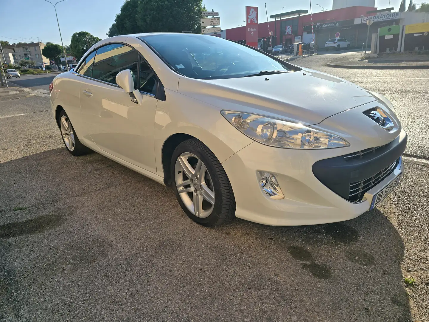 Peugeot 308 308 CC 1.6 HDi 112ch FAP Sport Blanc - 1