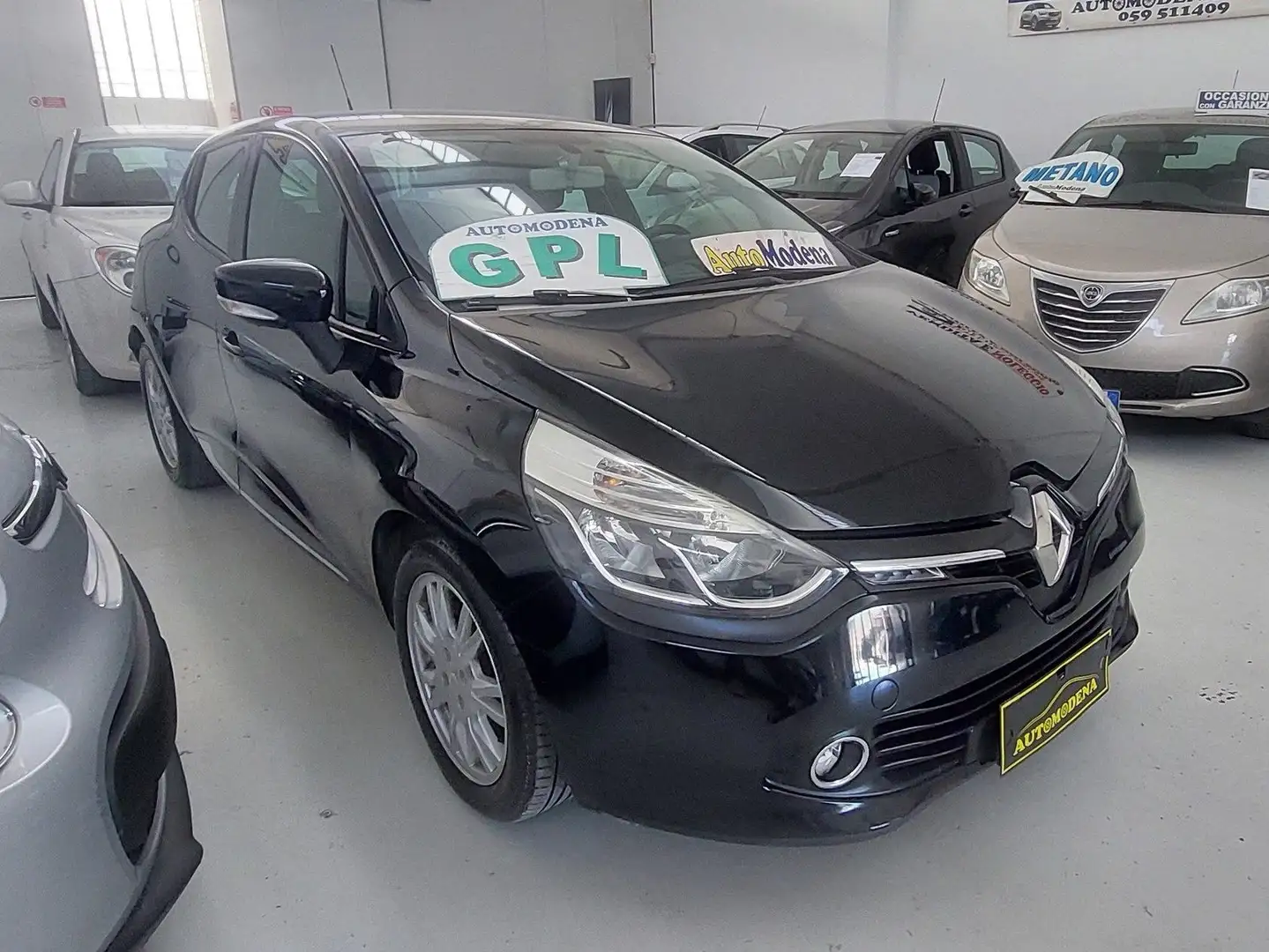 Renault Clio Clio 5p 1.2 GPL!!!! Zwart - 1
