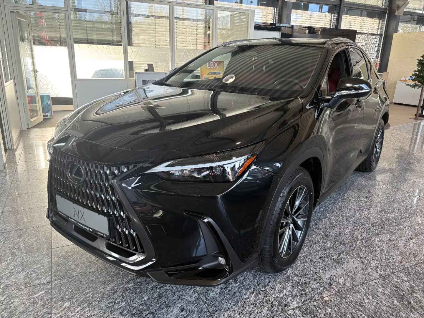 Lexus NX 450h+ Plug-in Executive Line LED, SHZ, 360°Kam Zwart - 2